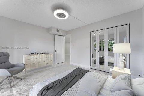Condo in Coconut Creek, Florida, 2 bedrooms  № 1951454 - photo 11