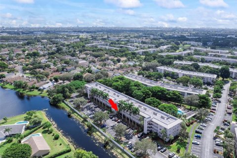 Condo in Coconut Creek, Florida, 2 bedrooms  № 1951454 - photo 26