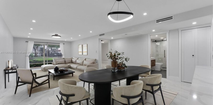 Condo in Coconut Creek, Florida, 2 bedrooms  № 1951454