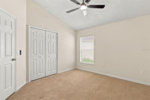 House in Orlando, Florida 4 bedrooms, 200.67 sq.m. № 2410105 - photo 10