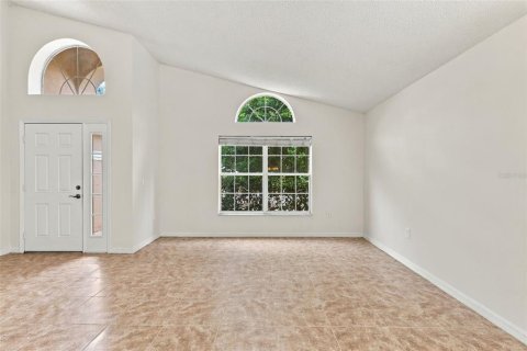 House in Orlando, Florida 4 bedrooms, 200.67 sq.m. № 2410105 - photo 27