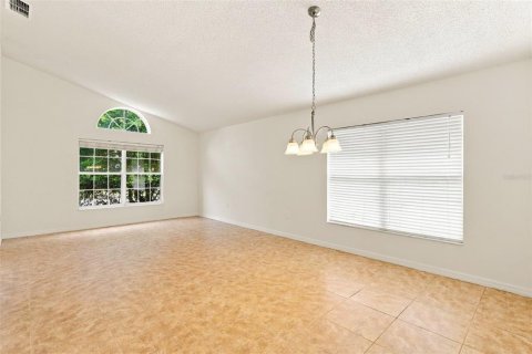 House in Orlando, Florida 4 bedrooms, 200.67 sq.m. № 2410105 - photo 26