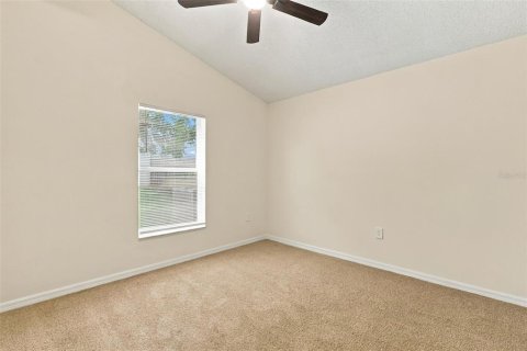 House in Orlando, Florida 4 bedrooms, 200.67 sq.m. № 2410105 - photo 9