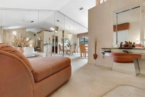 House in Windermere, Florida 3 bedrooms, 160.07 sq.m. № 1899130 - photo 9