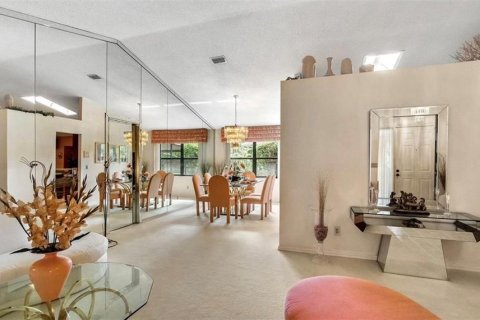 House in Windermere, Florida 3 bedrooms, 160.07 sq.m. № 1899130 - photo 10