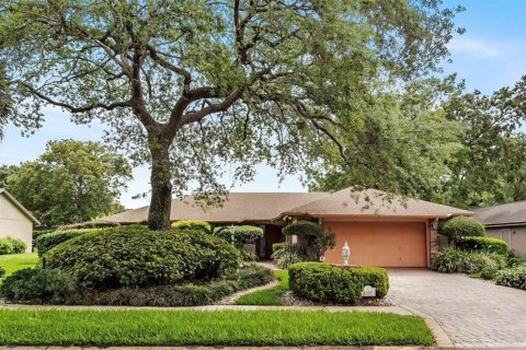 House in Windermere, Florida 3 bedrooms, 160.07 sq.m. № 1899130 - photo 1