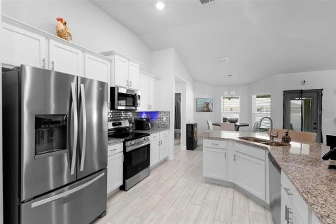 Casa en venta en Ocala, Florida, 4 dormitorios, 216.28 m2 № 1651848 - foto 5
