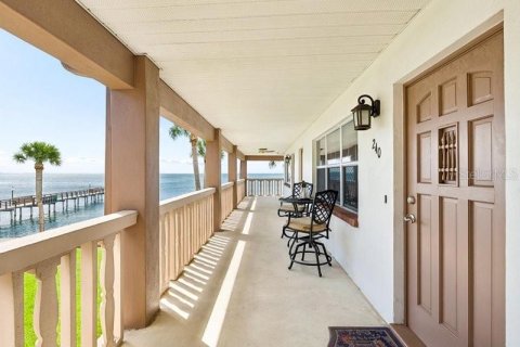 Condo in Saint Petersburg, Florida, 1 bedroom  № 2386220 - photo 5