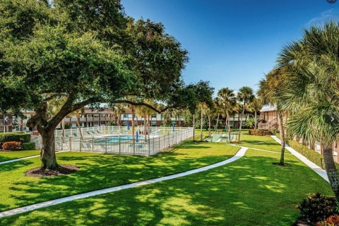 Condo in Saint Petersburg, Florida, 1 bedroom  № 2386220 - photo 23