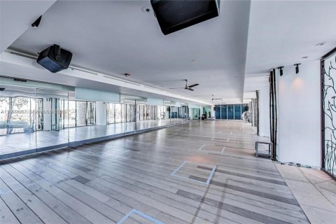 Condo in Miami Beach, Florida, 1 bedroom  № 2056309 - photo 25