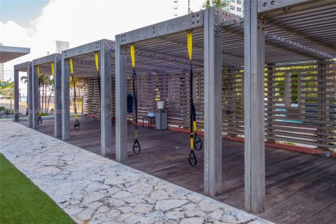 Condo in Miami Beach, Florida, 1 bedroom  № 2056309 - photo 27