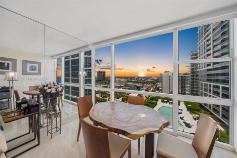 Condo in Miami Beach, Florida, 1 bedroom  № 2056309 - photo 20