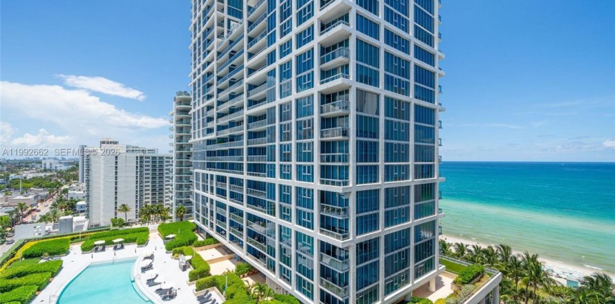 Condo in Miami Beach, Florida, 1 bedroom  № 2056309