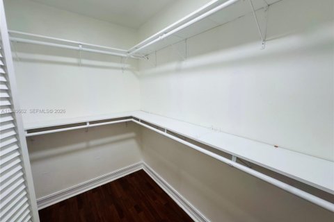 Condo in Miami Lakes, Florida, 2 bedrooms  № 1997792 - photo 7