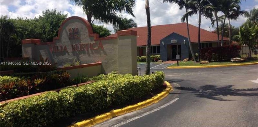 Condo in Miami Lakes, Florida, 2 bedrooms  № 1997792