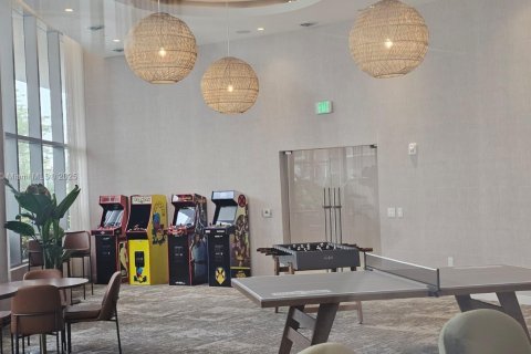 Copropriété à louer à Miami, Floride: 3 chambres, 183.76 m2 № 1852001 - photo 17