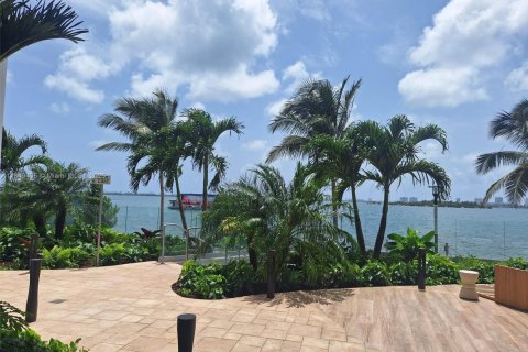 Copropriété à louer à Miami, Floride: 3 chambres, 183.76 m2 № 1852001 - photo 13