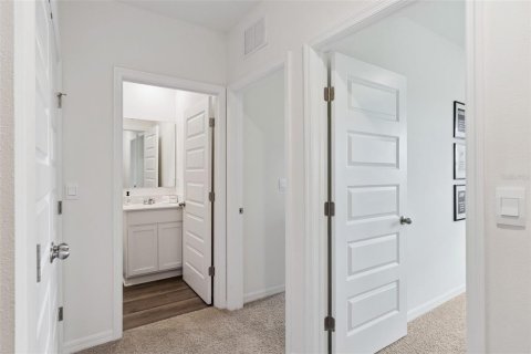 Купить таунхаус в Лейкленд, Флорида 6 комнат, 136.01м2, № 2092645 - фото 17