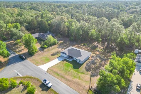 Villa ou maison à vendre à Dunnellon, Floride: 3 chambres, 163.51 m2 № 1670870 - photo 2