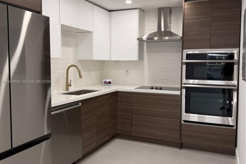 Снять в аренду виллу или дом в Майами, Флорида 2 спальни, 134.89м2, № 1999279 - фото 17