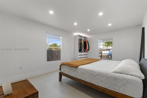 Снять в аренду виллу или дом в Майами, Флорида 2 спальни, 134.89м2, № 1999279 - фото 22