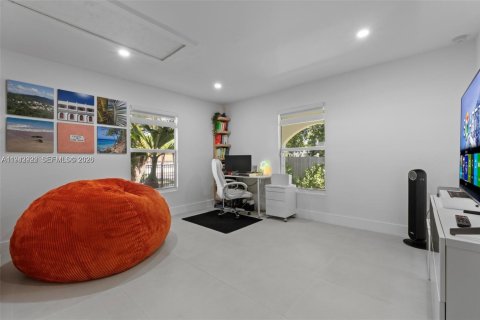 Снять в аренду виллу или дом в Майами, Флорида 2 спальни, 134.89м2, № 1999279 - фото 29