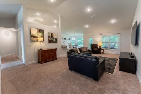 House in Dunnellon, Florida 4 bedrooms, 215.53 sq.m. № 1773912 - photo 5