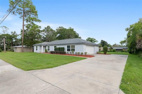 Casa en alquiler en Ocala, Florida, 3 dormitorios, 118.73 m2 № 1913920 - foto 1