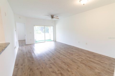 Copropriété à louer à Riverview, Floride: 3 chambres, 106.93 m2 № 2383857 - photo 5