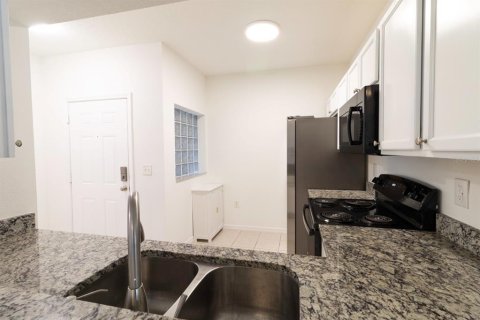 Copropriété à louer à Riverview, Floride: 3 chambres, 106.93 m2 № 2383857 - photo 4