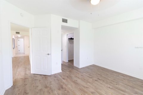 Copropriété à louer à Riverview, Floride: 3 chambres, 106.93 m2 № 2383857 - photo 8