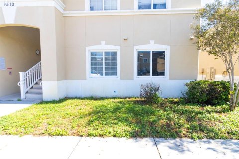 Condo à Riverview, Floride, 3 chambres  № 2383857