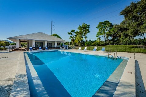 Touwnhouse à vendre à Seminole, Floride: 3 chambres, 171.4 m2 № 2151825 - photo 3