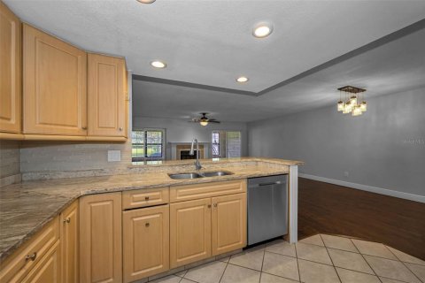 Touwnhouse à vendre à Seminole, Floride: 3 chambres, 171.4 m2 № 2151825 - photo 12