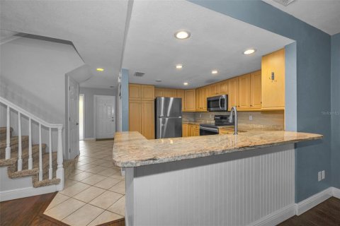 Touwnhouse à vendre à Seminole, Floride: 3 chambres, 171.4 m2 № 2151825 - photo 9