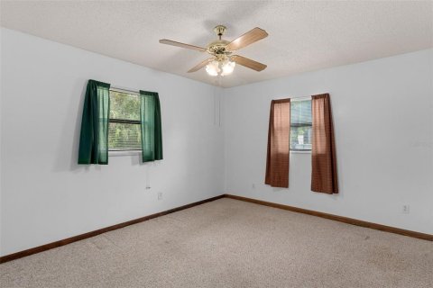 House in Crystal River, Florida 4 bedrooms, 155.33 sq.m. № 2212186 - photo 17