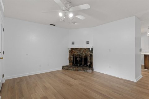 House in Crystal River, Florida 4 bedrooms, 155.33 sq.m. № 2212186 - photo 9