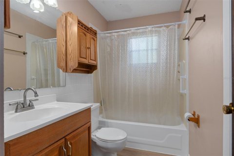 House in Crystal River, Florida 4 bedrooms, 155.33 sq.m. № 2212186 - photo 21