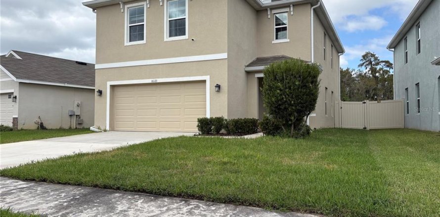 Villa ou maison à Odessa, Floride 4 chambres, 209.96 m2 № 2429334