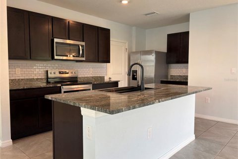 Villa ou maison à vendre à Odessa, Floride: 4 chambres, 209.96 m2 № 2429334 - photo 5