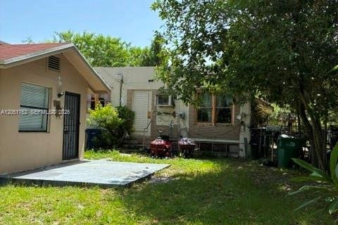 Commercial property in Miami, Florida 315.5 sq.m. № 2249489 - photo 11
