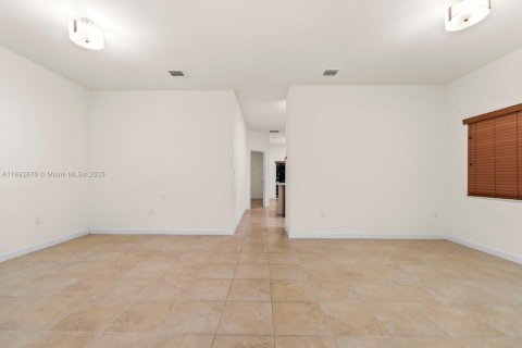 Villa ou maison à vendre à Homestead, Floride: 4 chambres, 142.6 m2 № 1946455 - photo 19