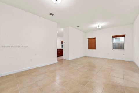 Villa ou maison à vendre à Homestead, Floride: 4 chambres, 142.6 m2 № 1946455 - photo 21