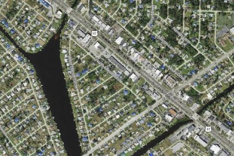 Terreno en venta en Port Charlotte, Florida № 1882930 - foto 7