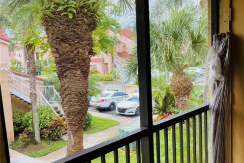 Copropriété à louer à Miami, Floride: 1 chambre, 69.4 m2 № 1999236 - photo 15