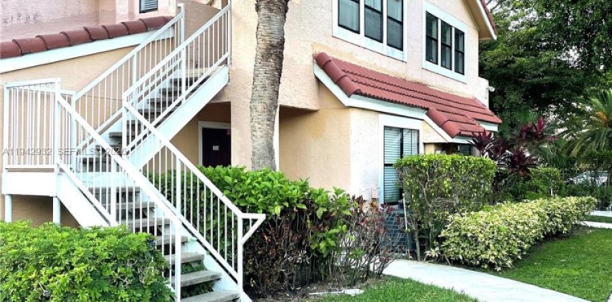 Condo à Miami, Floride, 1 chambre  № 1999236