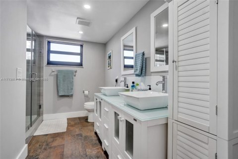 Condo in Hollywood, Florida, 2 bedrooms  № 1741440 - photo 28