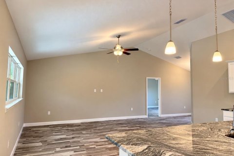 Villa ou maison à louer à Ocala, Floride: 4 chambres, 180.51 m2 № 2421733 - photo 13