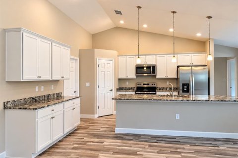 Villa ou maison à louer à Ocala, Floride: 4 chambres, 180.51 m2 № 2421733 - photo 7