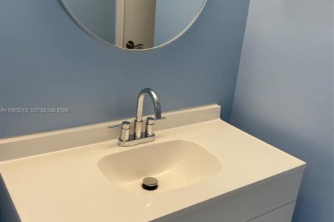 Copropriété à vendre à North Miami Beach, Floride: 1 chambre, 66.89 m2 № 2046644 - photo 7